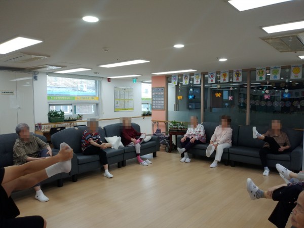 885ddee4ac2956f88e1e62c6f1e2b774_1759122