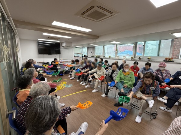 2e2ea2fc8190a4e5c726d8483104a55e_1760500