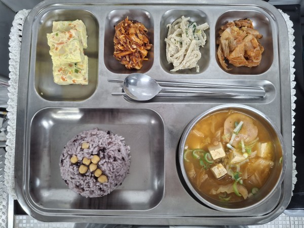 b6ef853d163c617c1c9a7ccdd91f9ad8_1764138