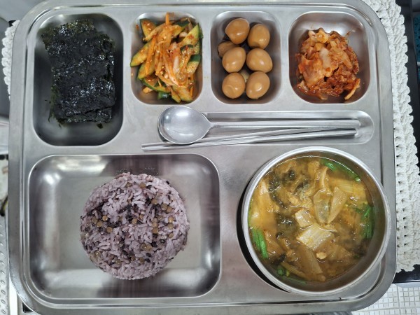 fe4b54011fe34f063213ee9dc9e367f9_1766468